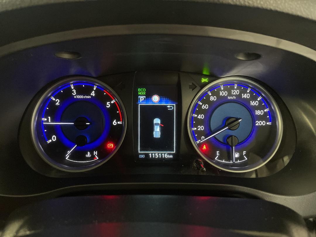 Photo '21' of Toyota Hilux