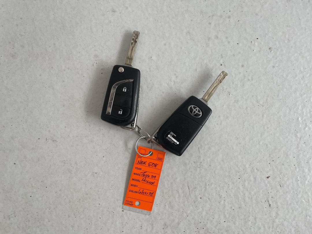 Photo '22' of Toyota Hilux