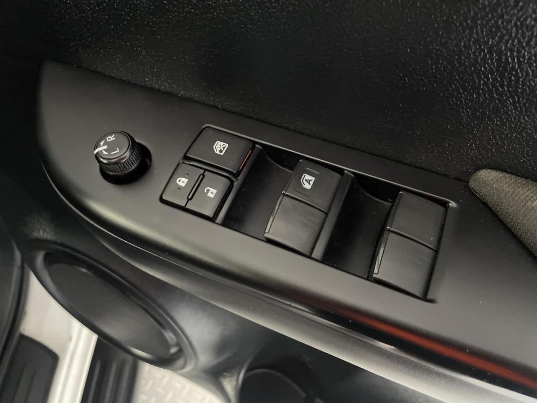 Photo '24' of Toyota Hilux