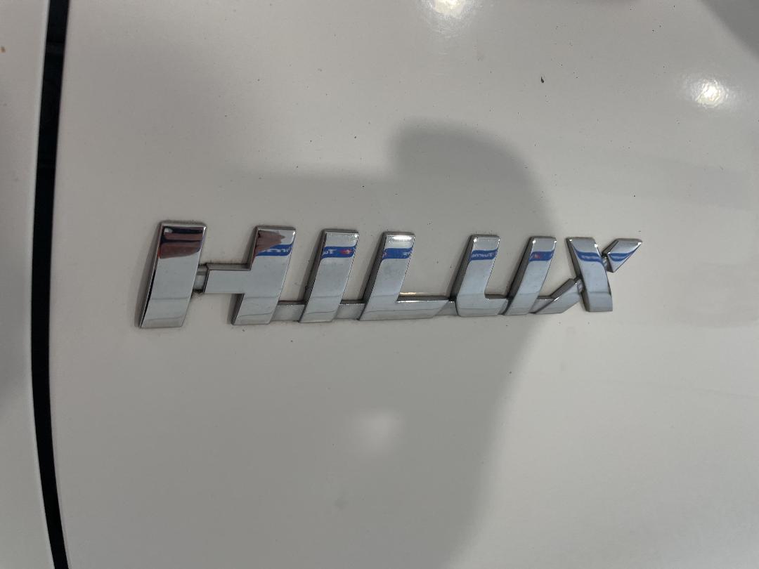 Photo '36' of Toyota Hilux