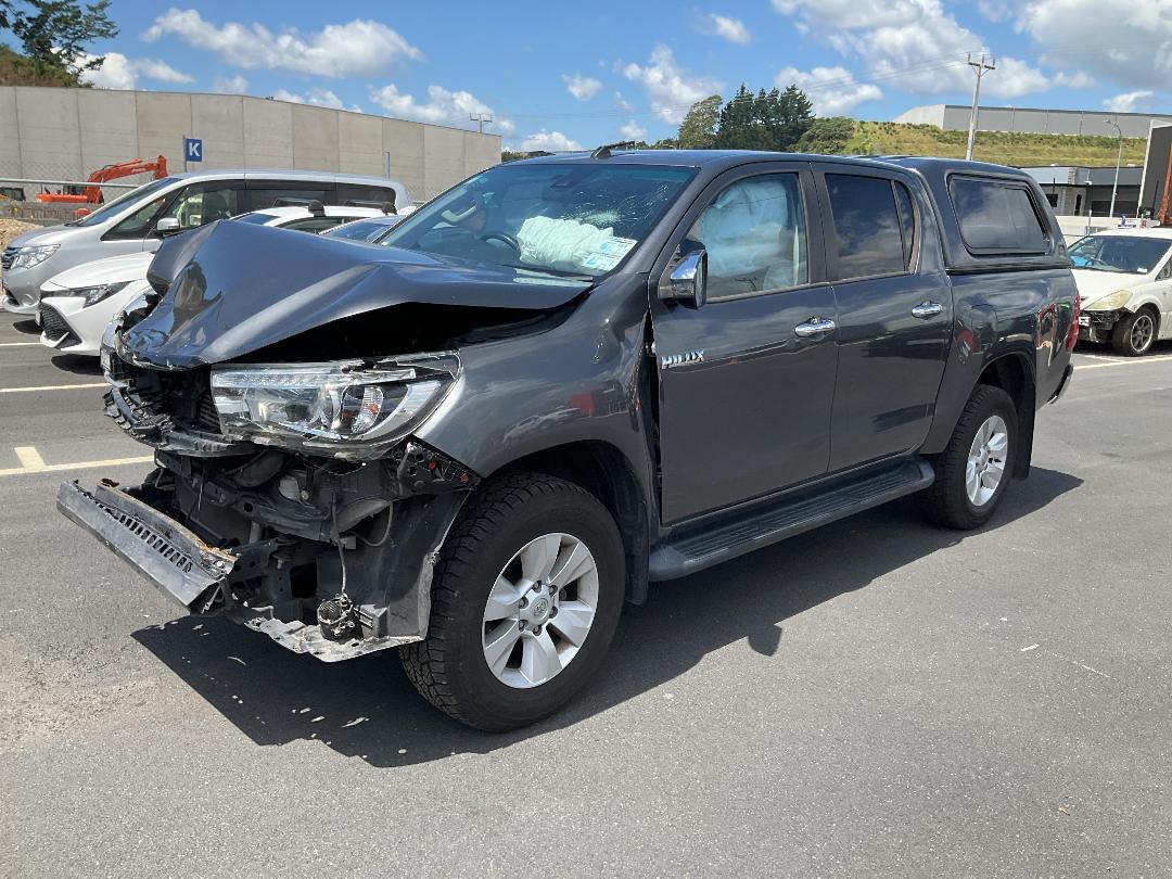 Photo '4' of Toyota Hilux SR5 TD DC