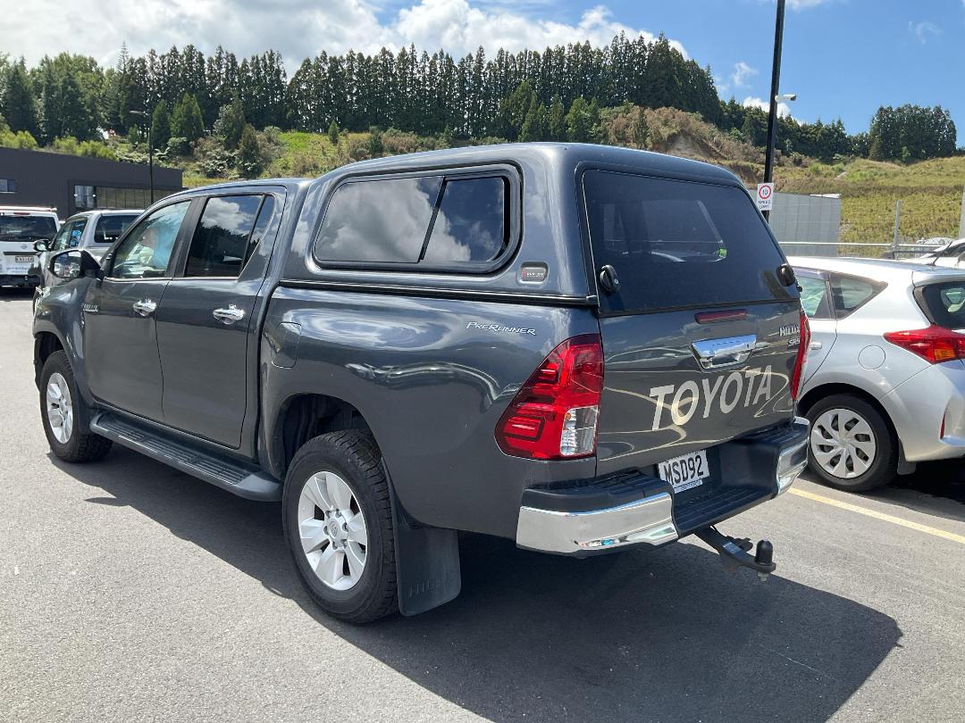 Photo '3' of Toyota Hilux SR5 TD DC