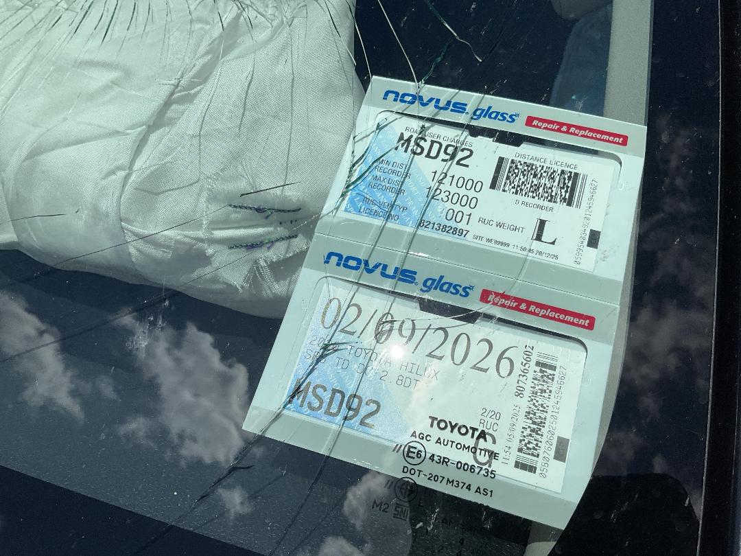 Photo '5' of Toyota Hilux SR5 TD DC