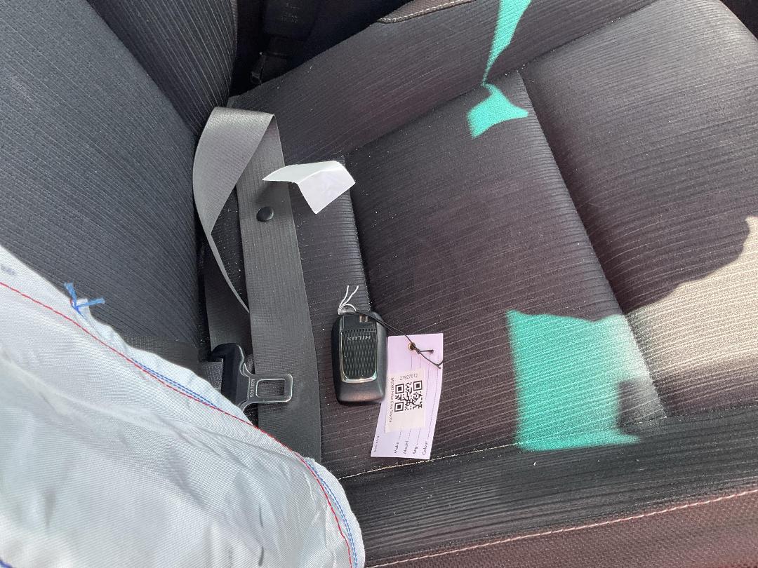 Photo '6' of Toyota Hilux SR5 TD DC