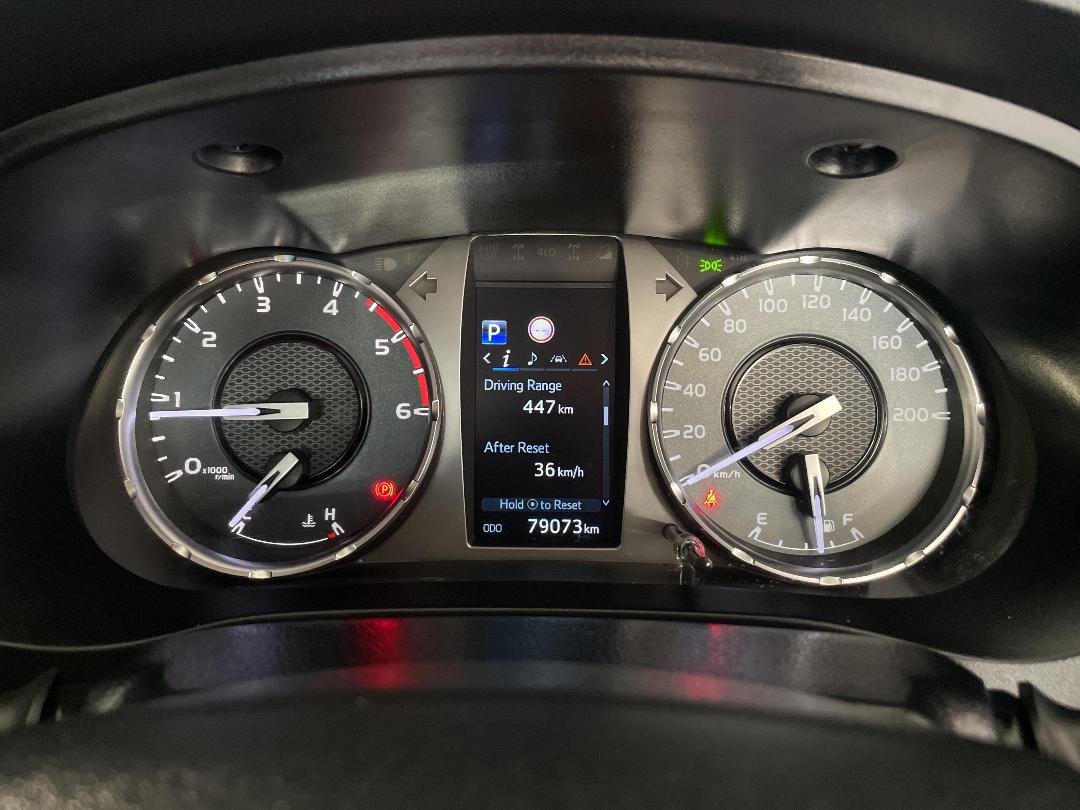 Photo '21' of Toyota Hilux