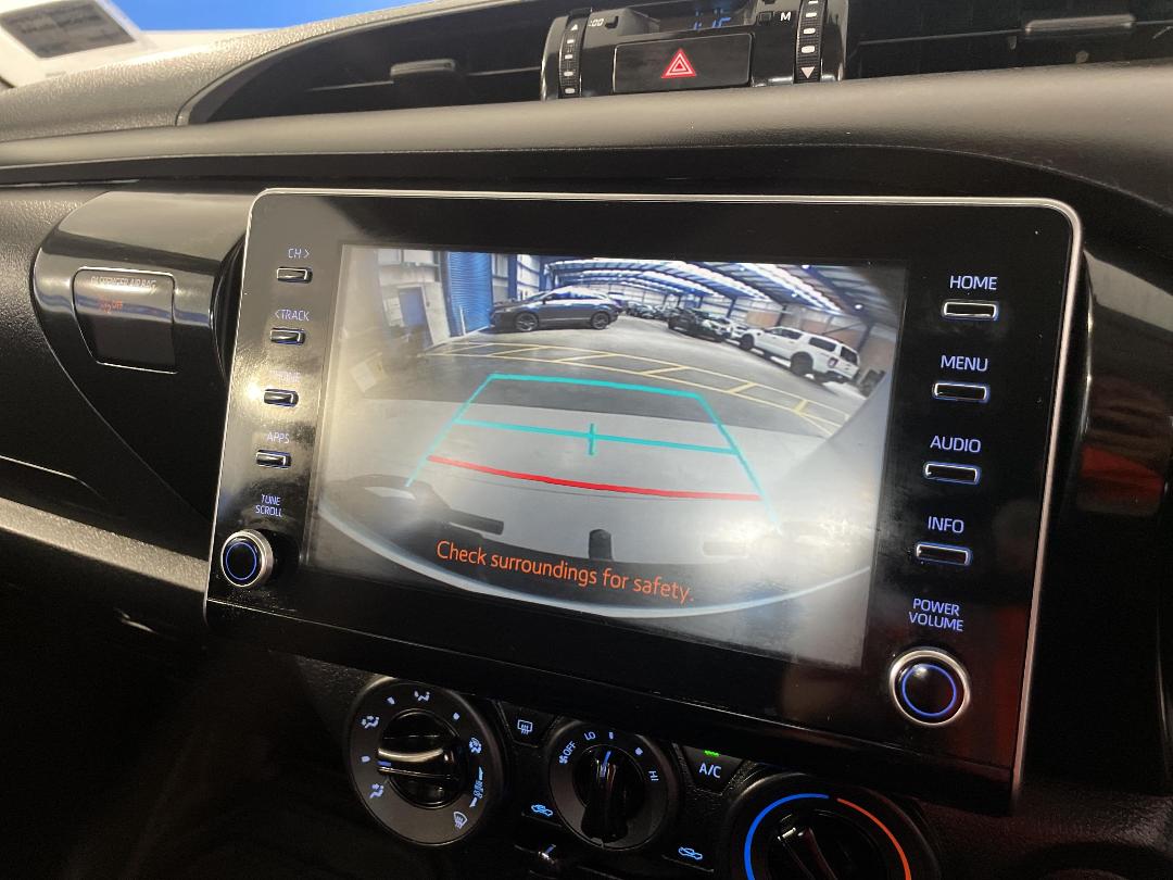 Photo '29' of Toyota Hilux