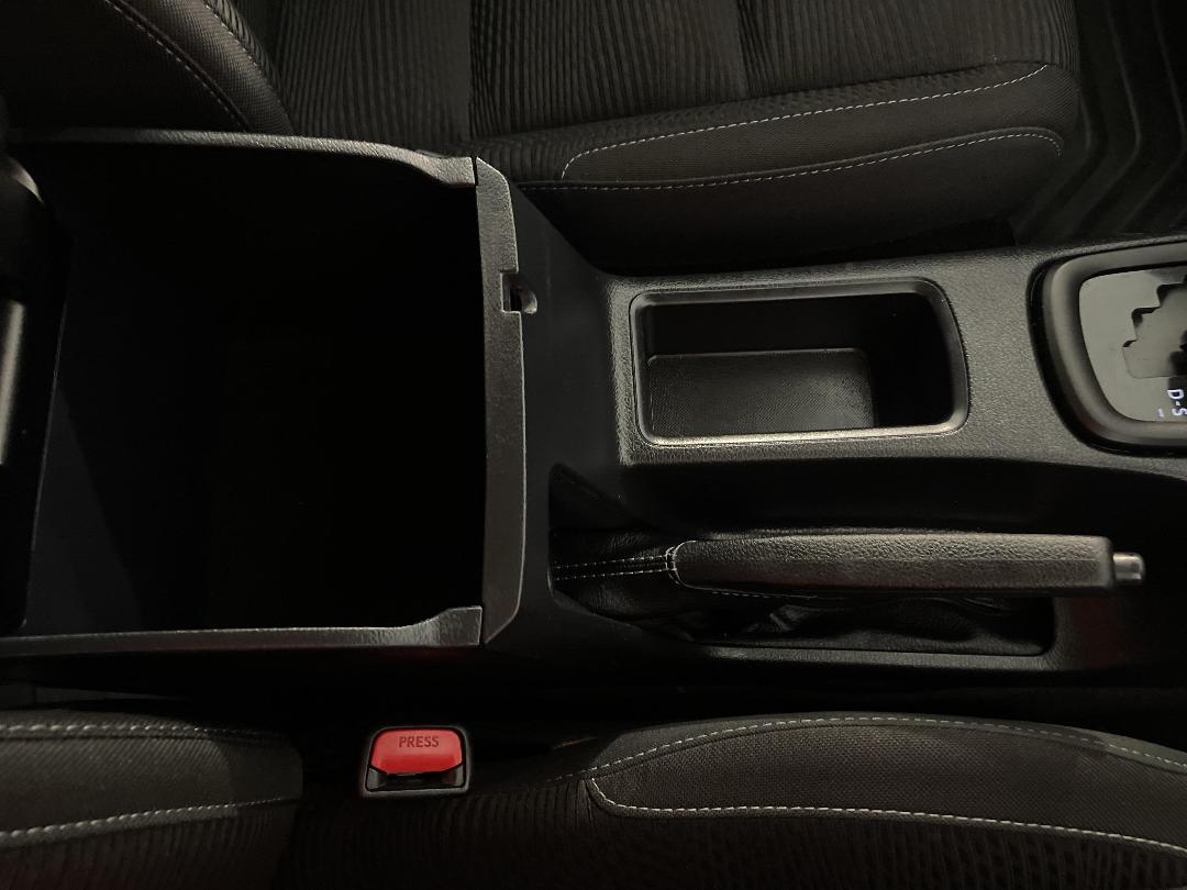 Photo '32' of Toyota Hilux