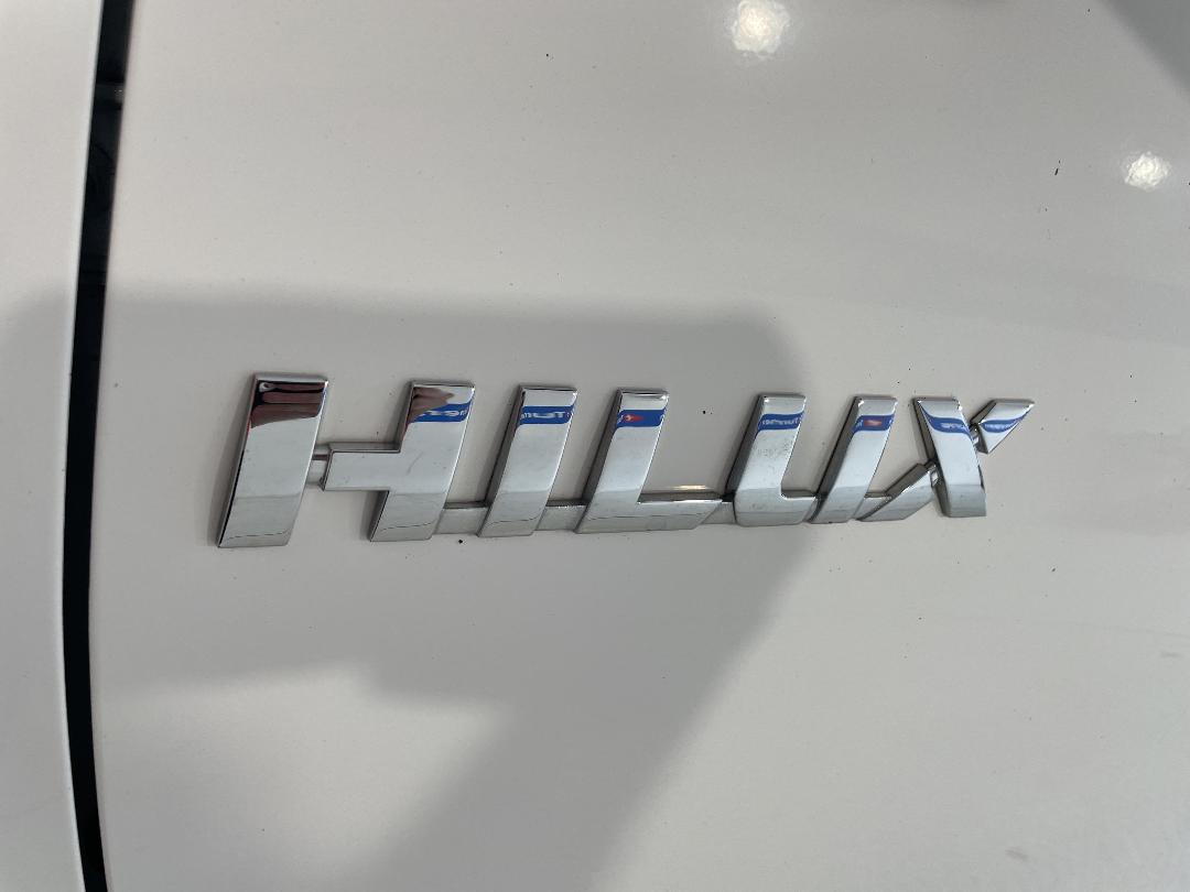 Photo '35' of Toyota Hilux