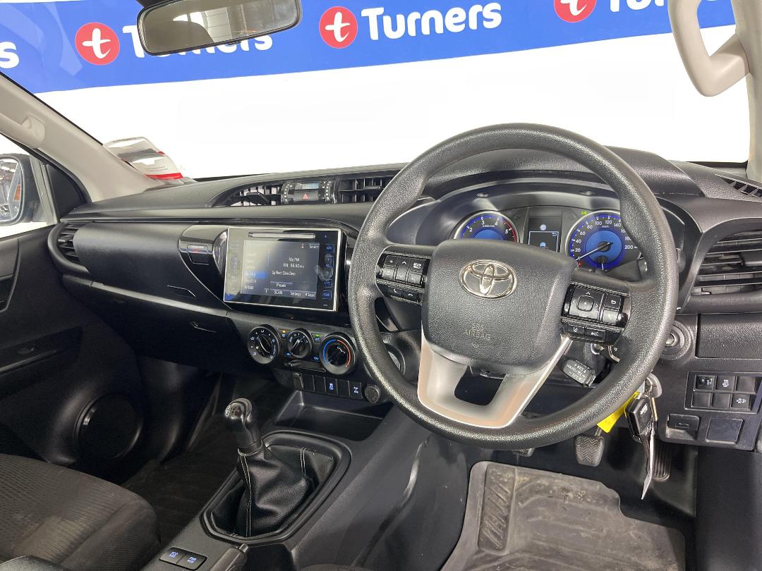 Photo '17' of Toyota Hilux Photo '17' of Toyota Hilux