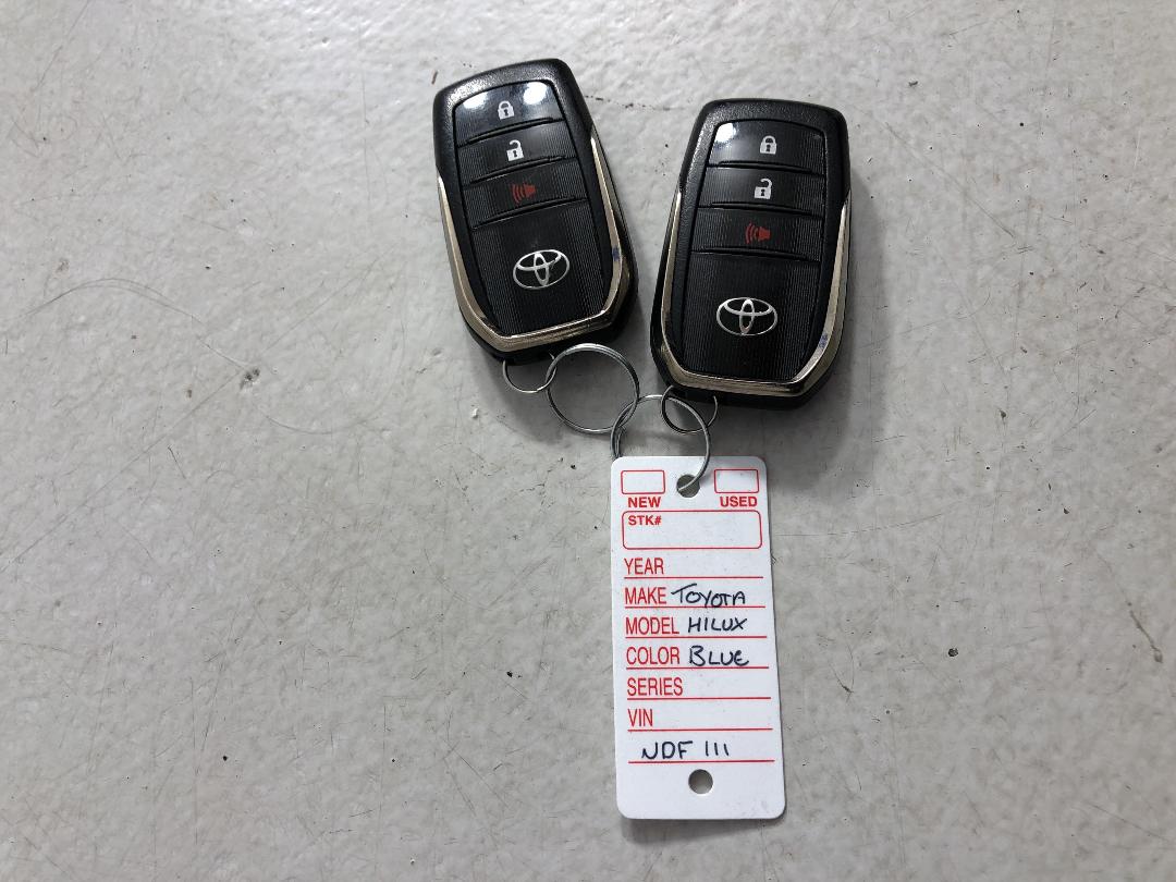 Photo '22' of Toyota Hilux