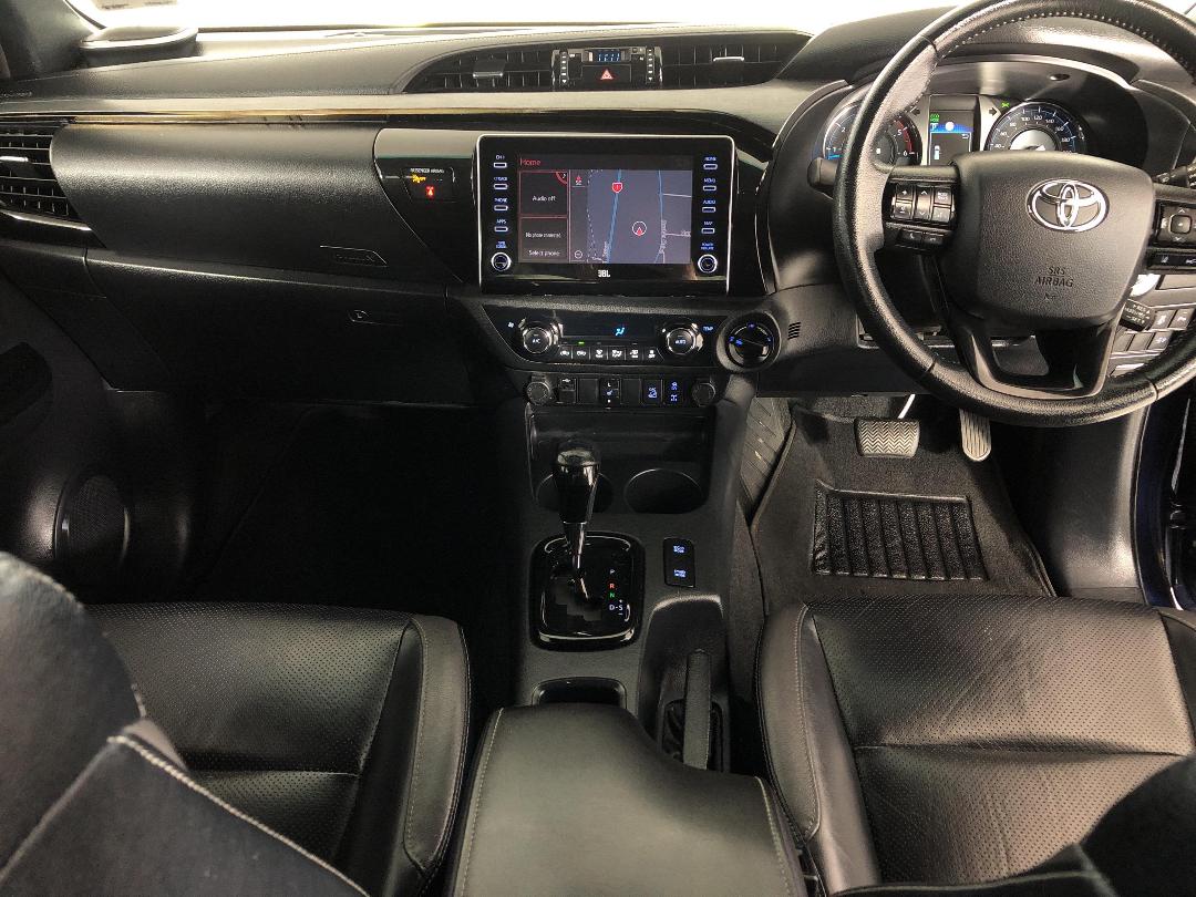 Photo '17' of Toyota Hilux