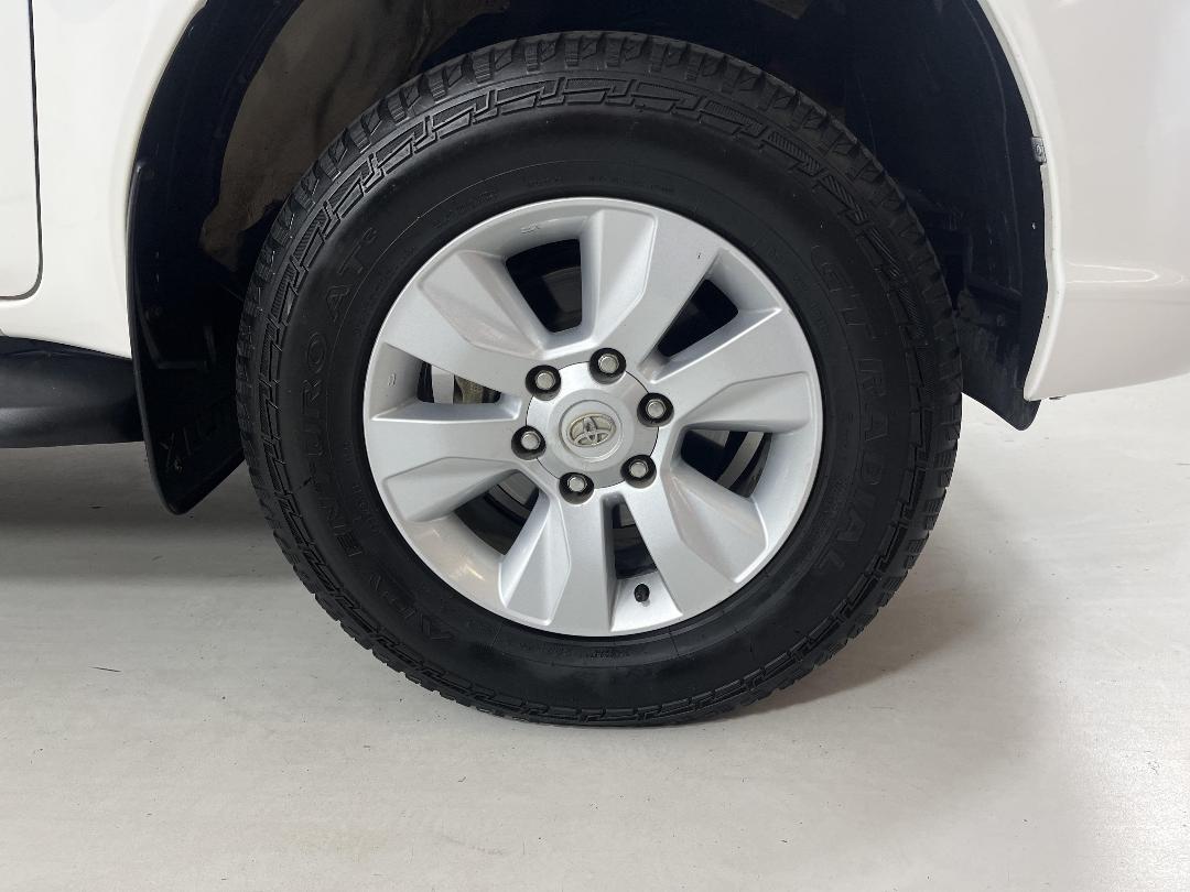 Photo '9' of Toyota Hilux Photo '9' of Toyota Hilux