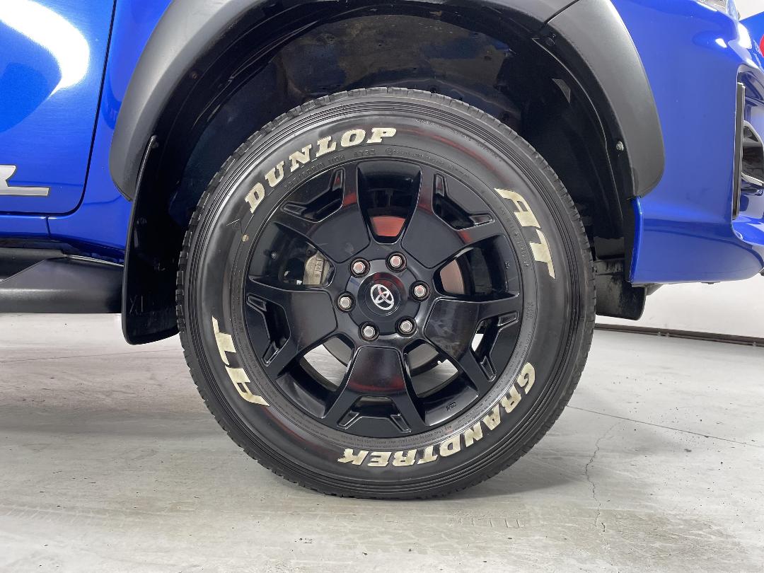 Photo '9' of Toyota Hilux