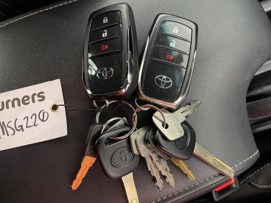 Photo '22' of Toyota Hilux