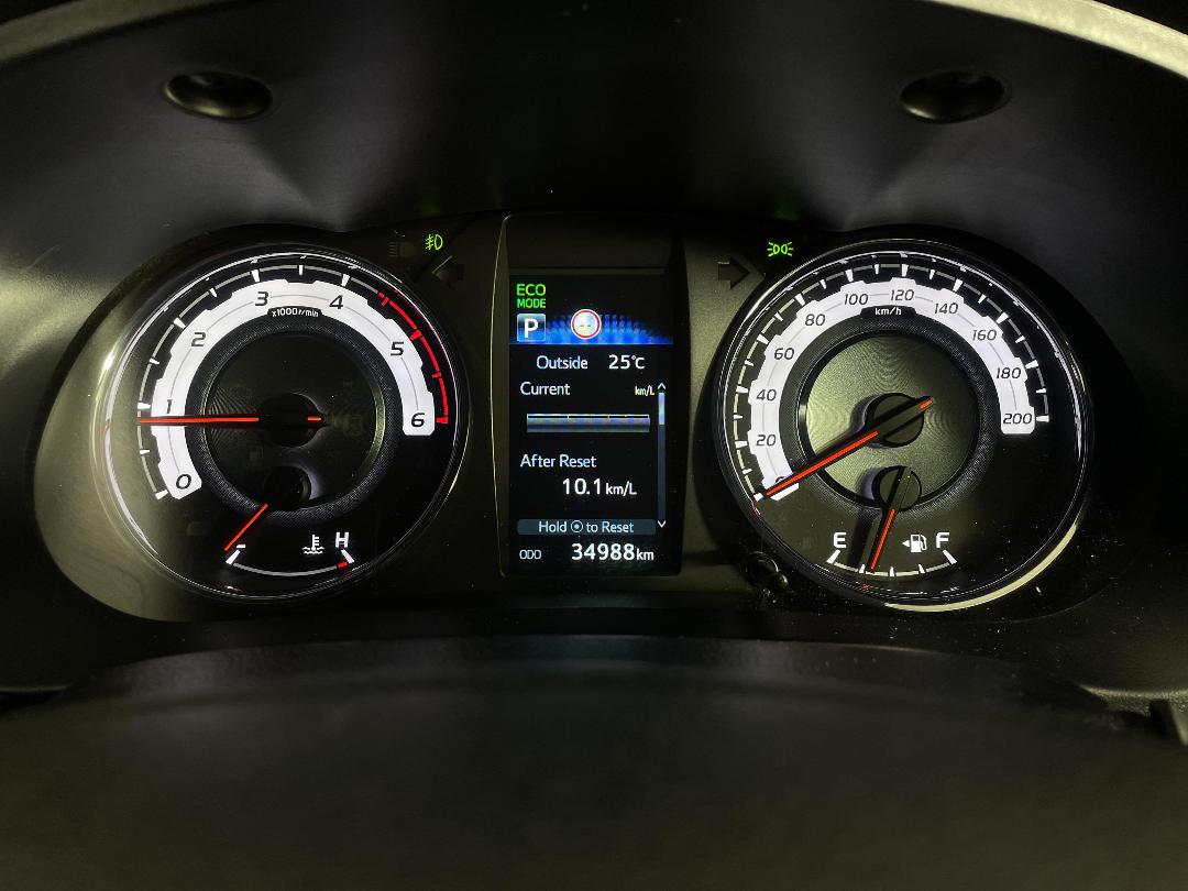 Photo '21' of Toyota Hilux