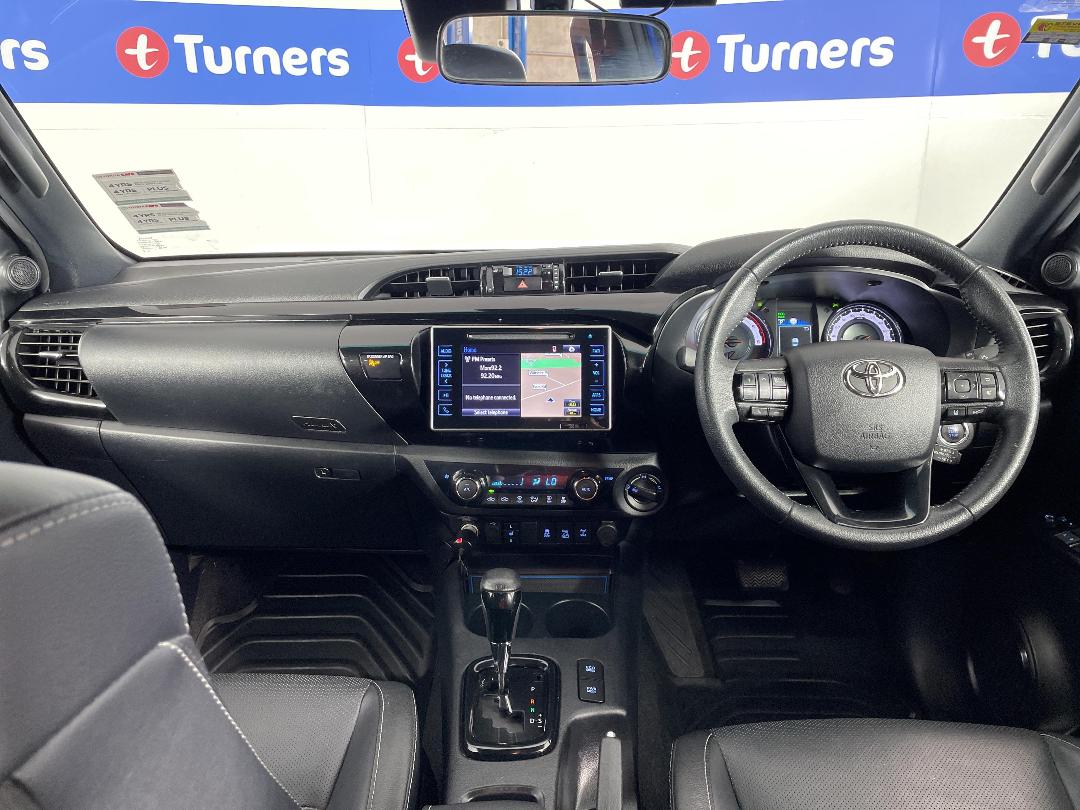 Photo '17' of Toyota Hilux