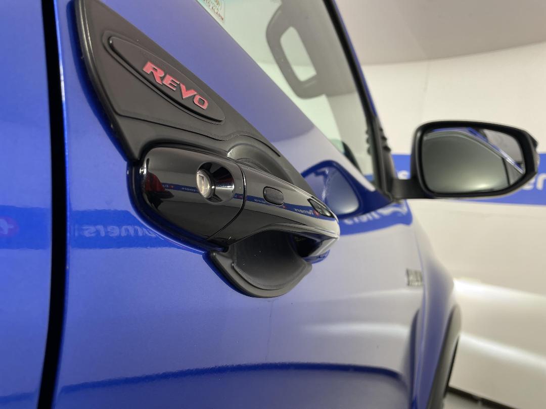 Photo '27' of Toyota Hilux