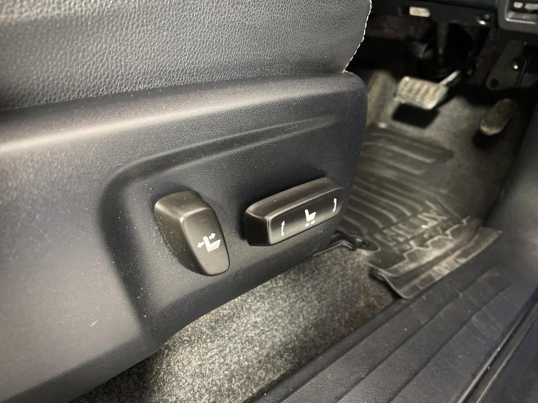 Photo '28' of Toyota Hilux