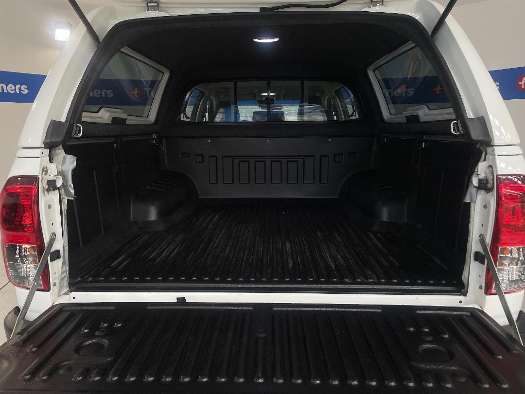 Photo '14' of Toyota Hilux