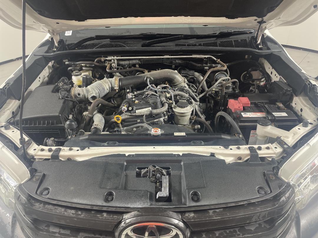 Photo '13' of Toyota Hilux