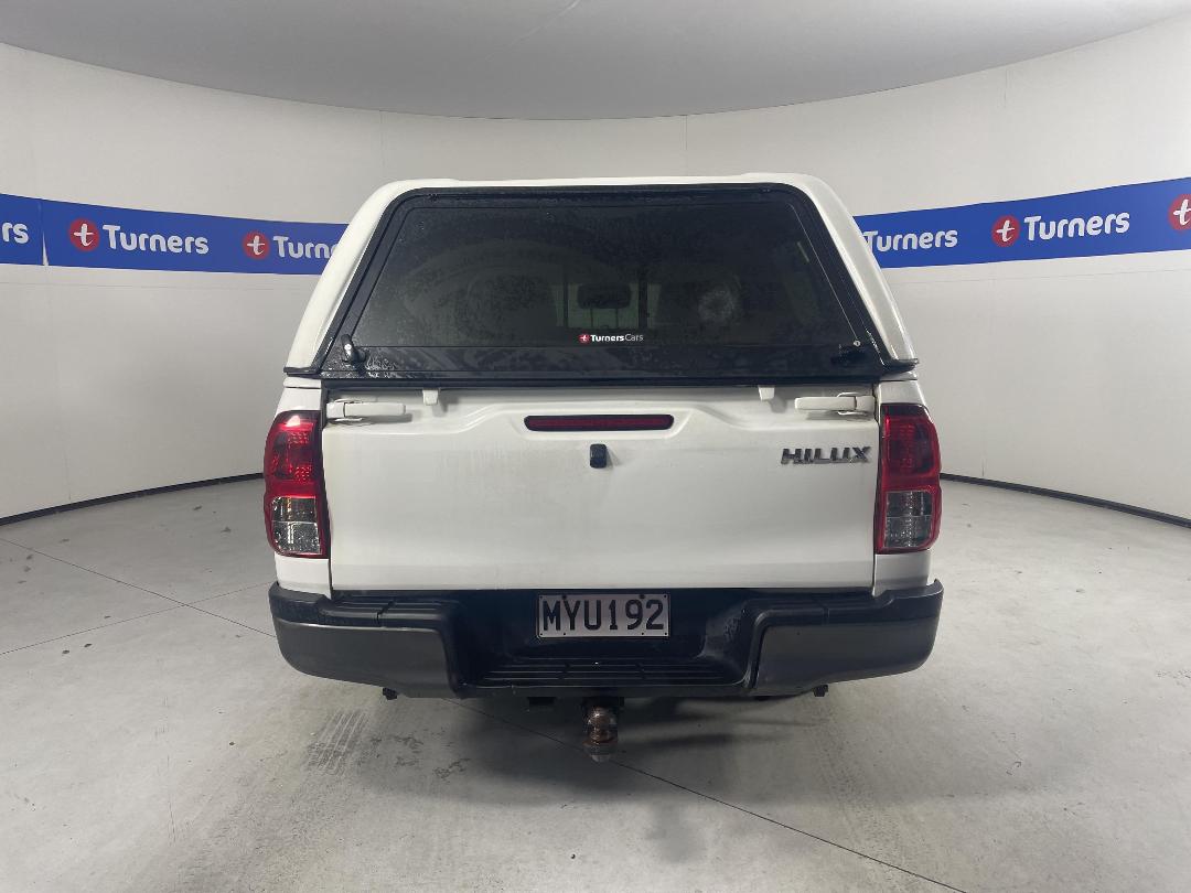 Photo '6' of Toyota Hilux