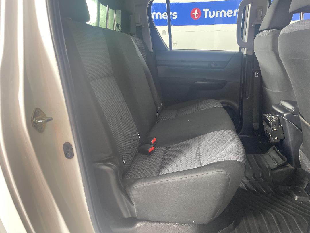 Photo '20' of Toyota Hilux