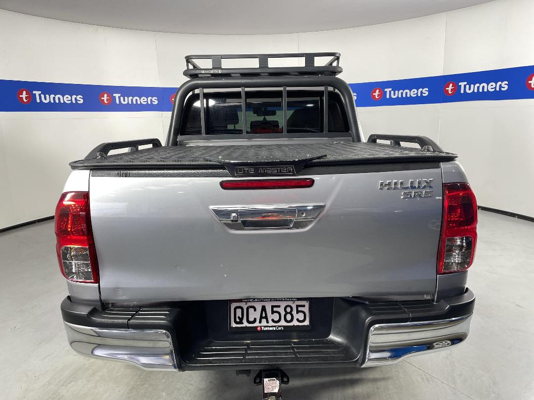 Photo '6' of Toyota Hilux Photo '6' of Toyota Hilux