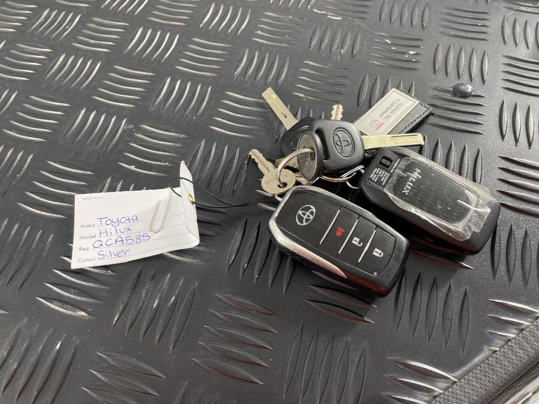 Photo '22' of Toyota Hilux Photo '22' of Toyota Hilux