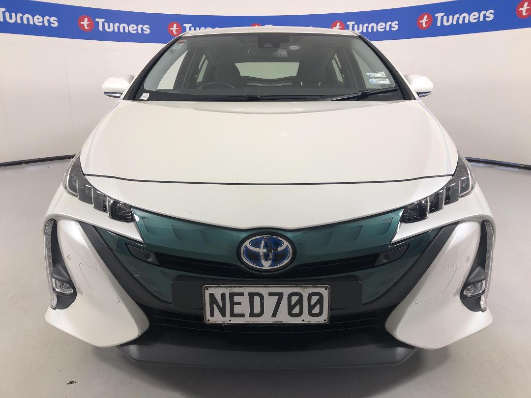 Photo '2' of Toyota Prius Photo '2' of Toyota Prius