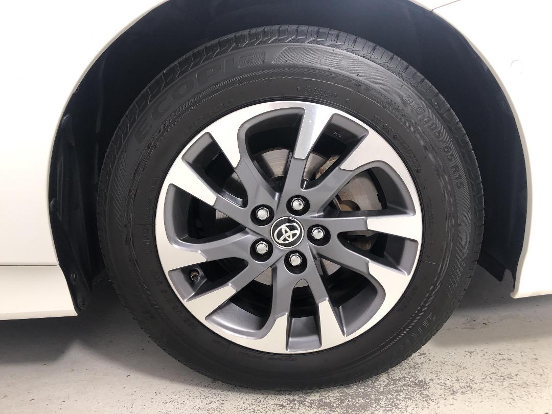 Photo '9' of Toyota Prius Photo '9' of Toyota Prius