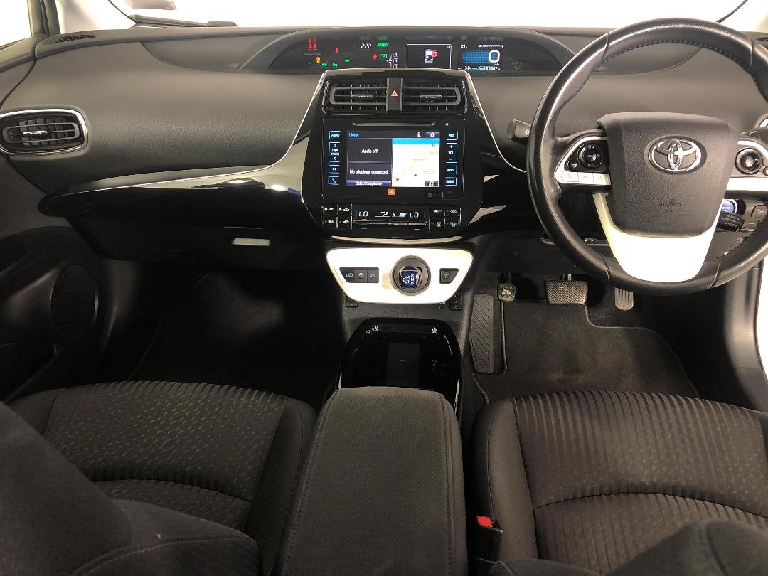 Photo '17' of Toyota Prius Photo '17' of Toyota Prius