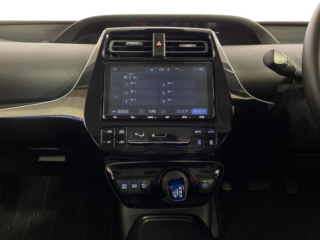 Photo '18' of Toyota Prius Photo '18' of Toyota Prius