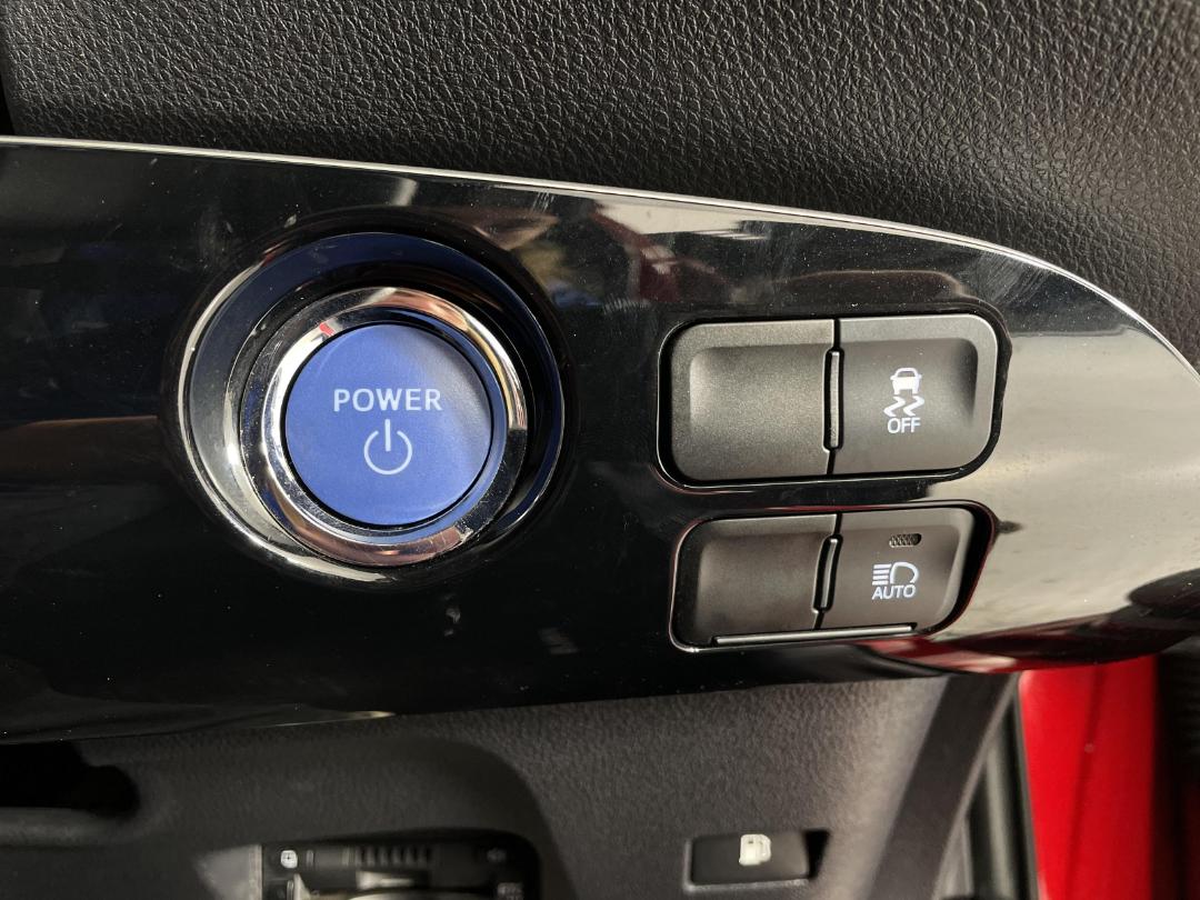 Photo '31' of Toyota Prius Photo '31' of Toyota Prius