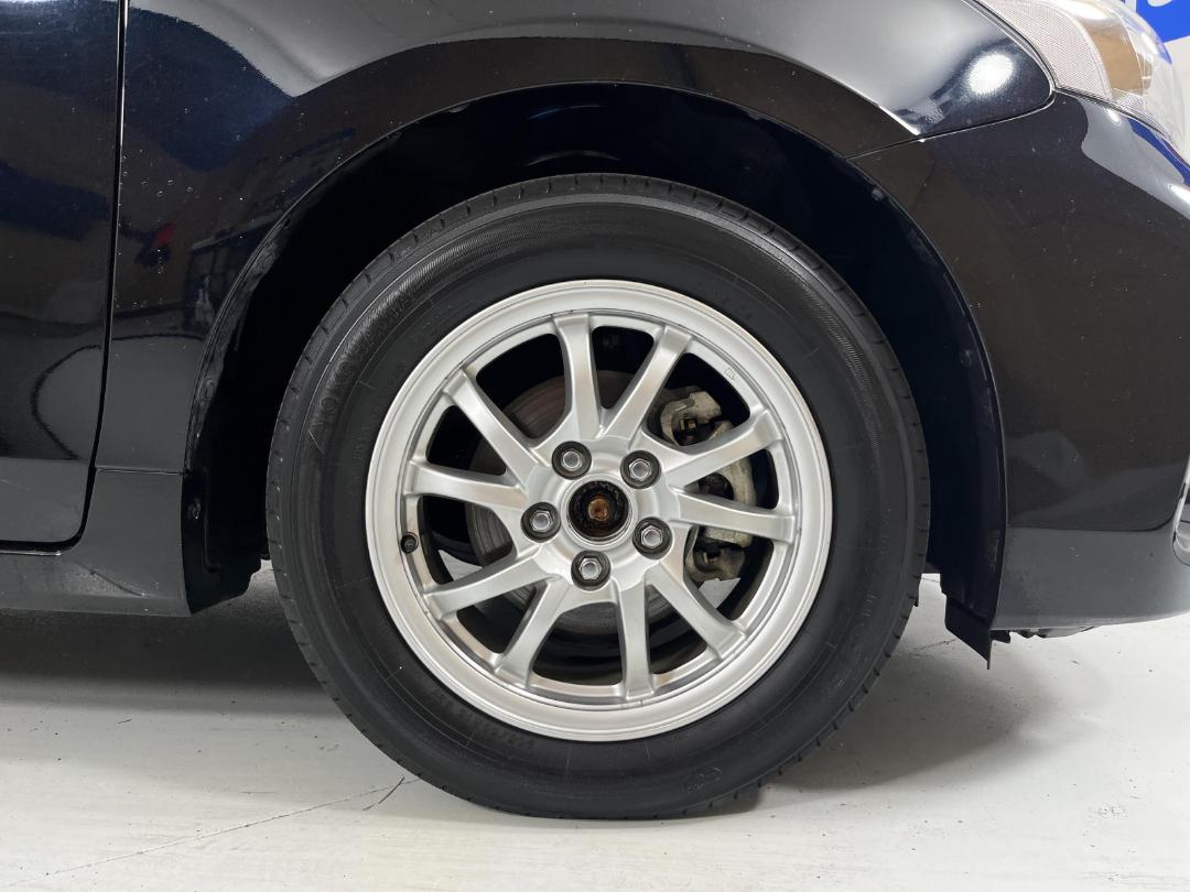 Photo '9' of Toyota Prius