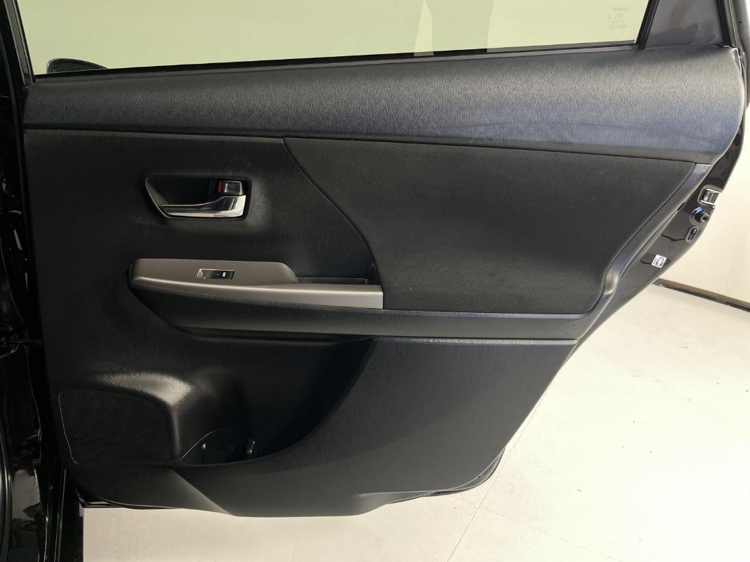 Photo '19' of Toyota Prius