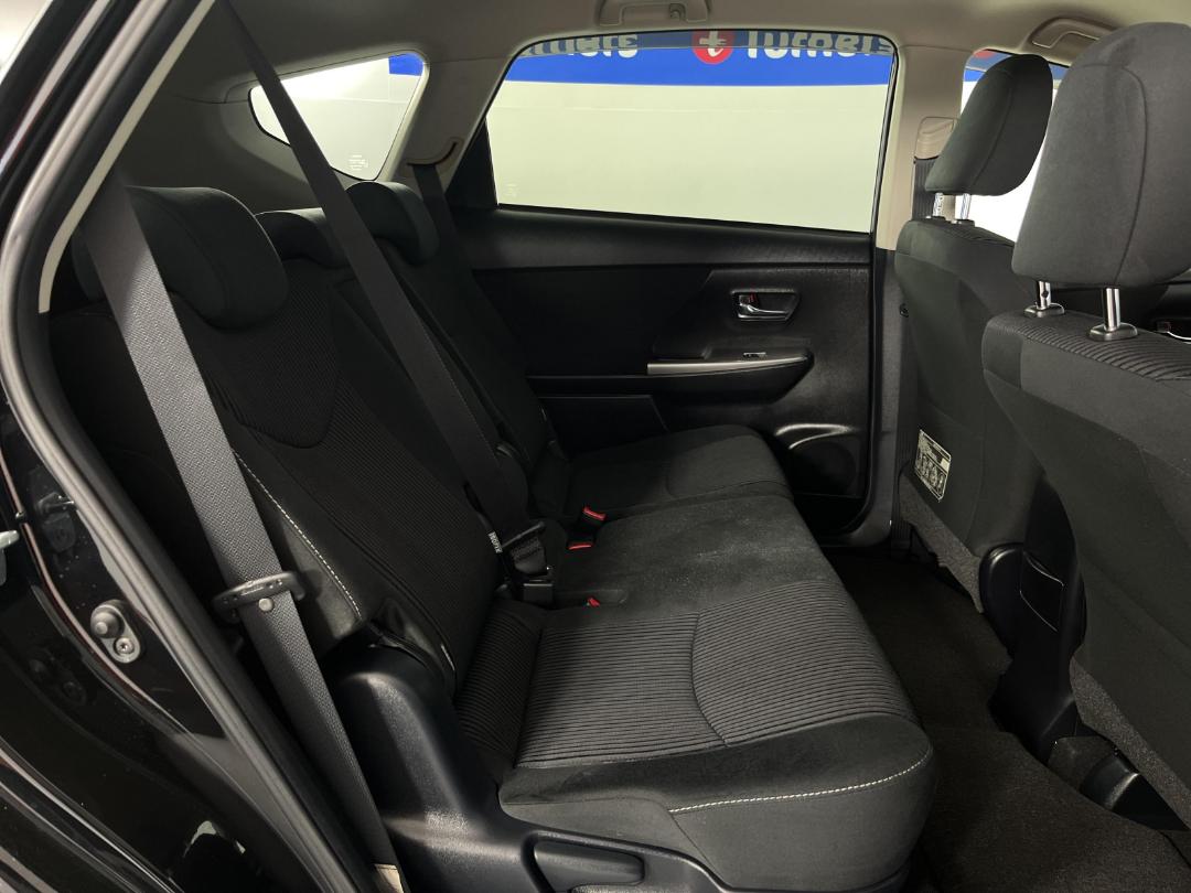 Photo '20' of Toyota Prius