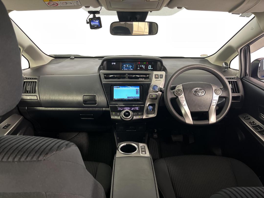 Photo '17' of Toyota Prius