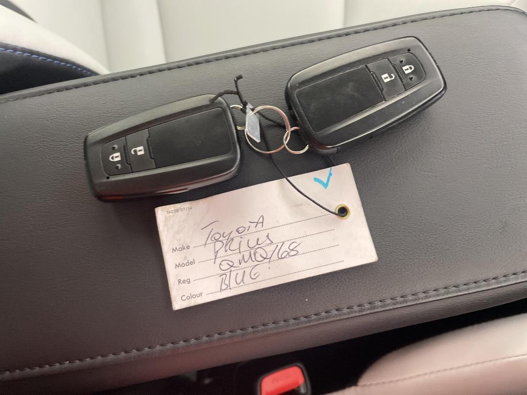 Photo '22' of Toyota Prius