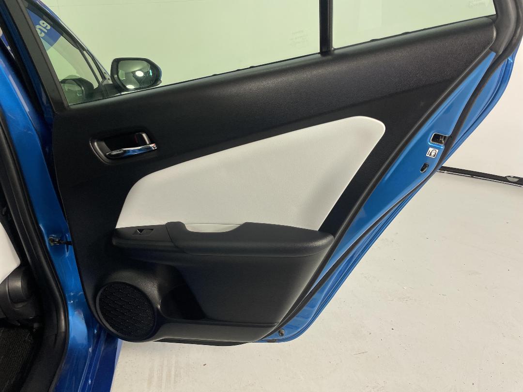 Photo '19' of Toyota Prius