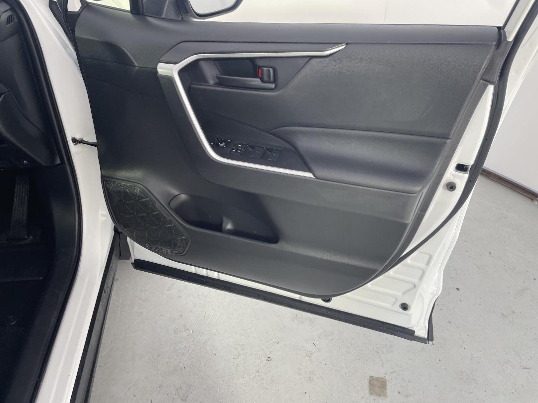 Photo '15' of Toyota Rav4