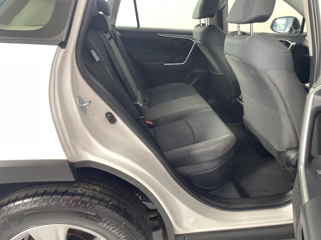 Photo '20' of Toyota Rav4