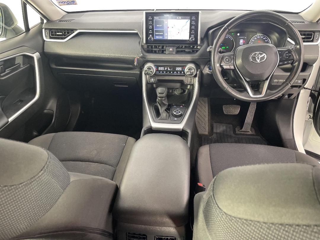Photo '17' of Toyota Rav4
