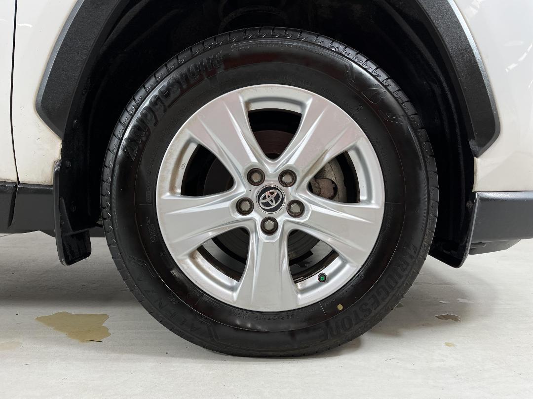 Photo '9' of Toyota Rav4