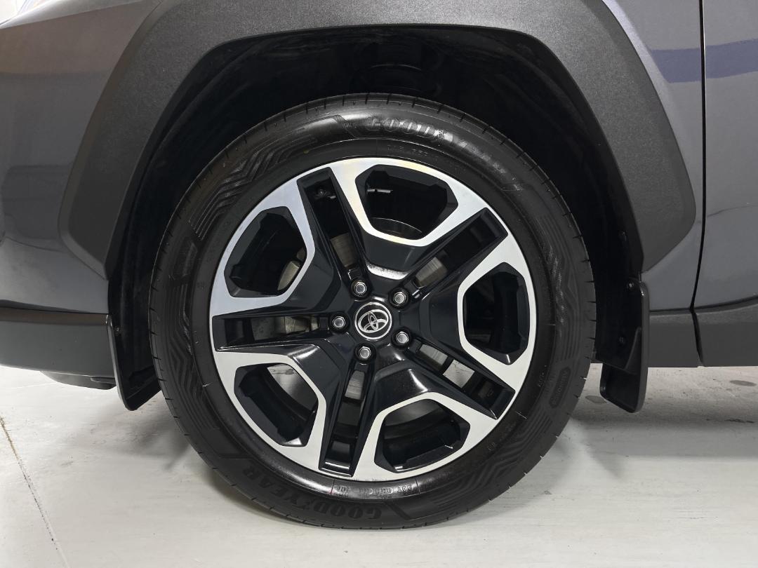 Photo '10' of Toyota Rav4