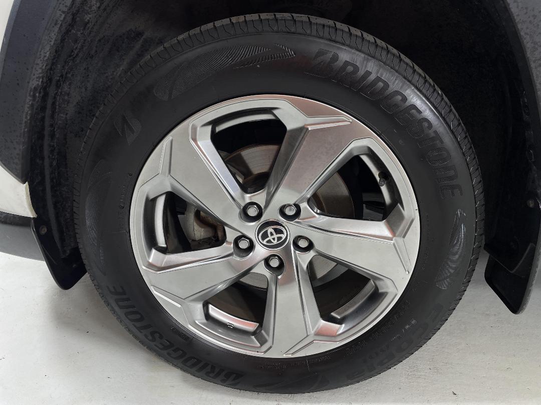 Photo '10' of Toyota Rav4