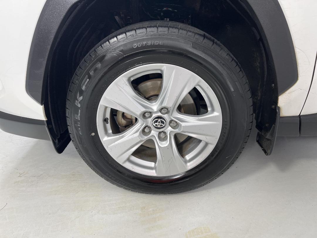 Photo '10' of Toyota Rav4