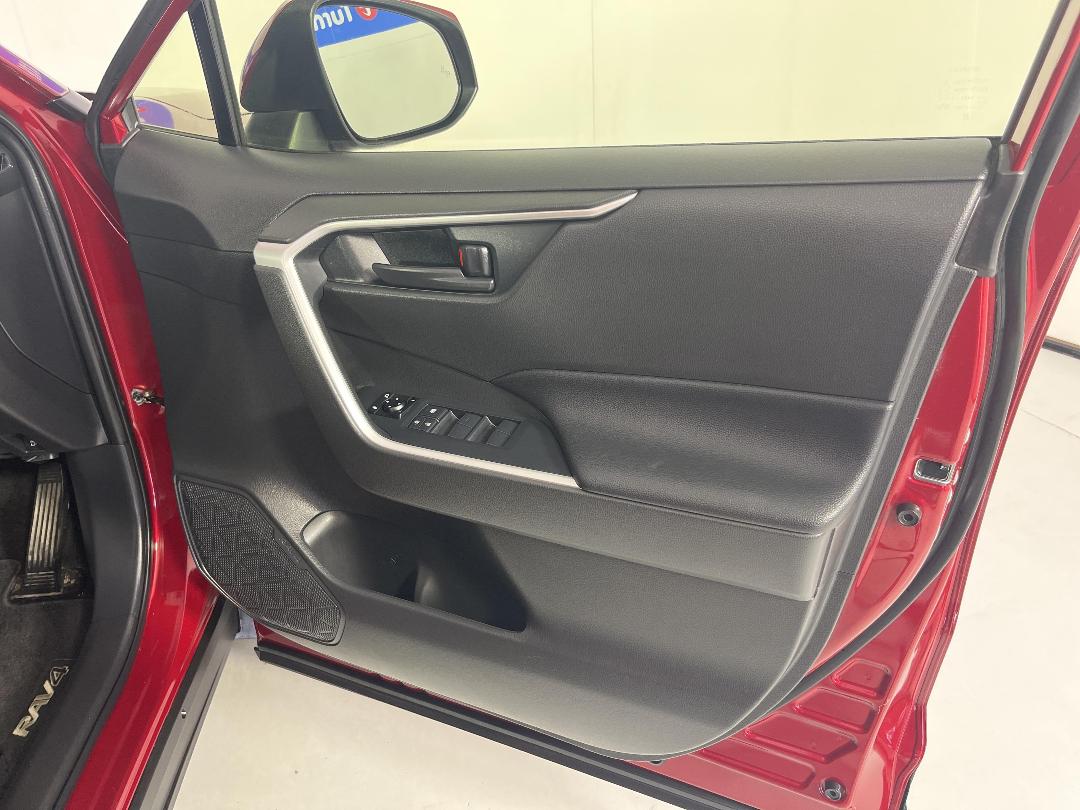 Photo '15' of Toyota Rav4