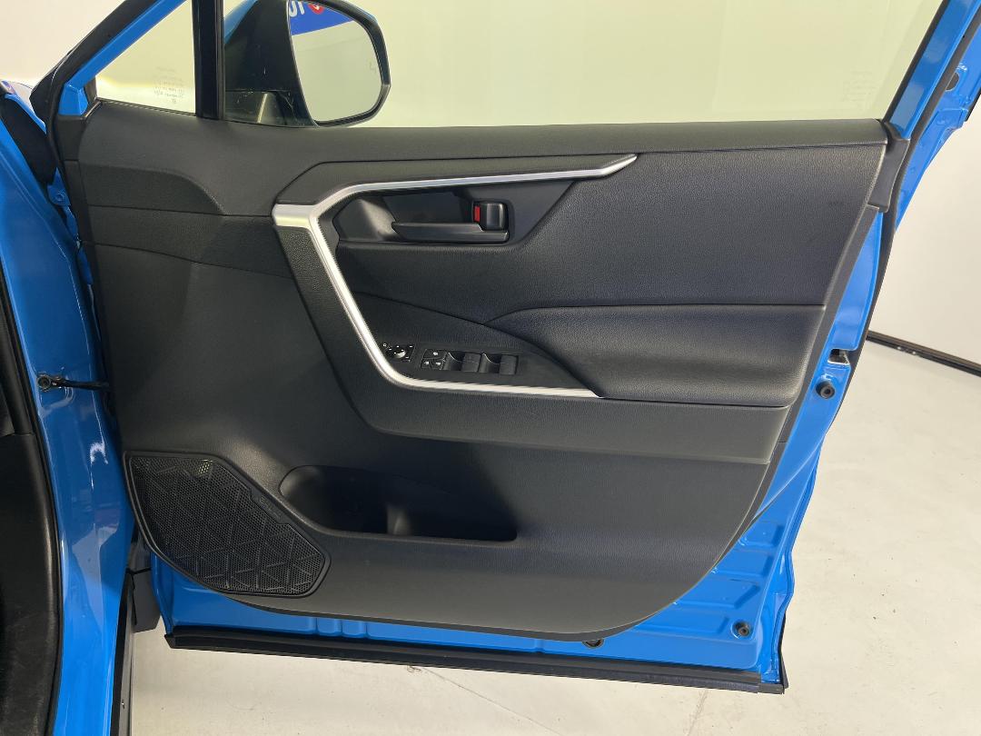 Photo '15' of Toyota Rav4