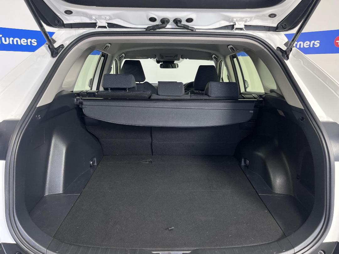 Photo '14' of Toyota Rav4