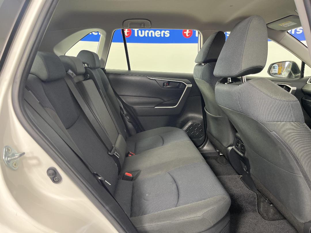 Photo '20' of Toyota Rav4